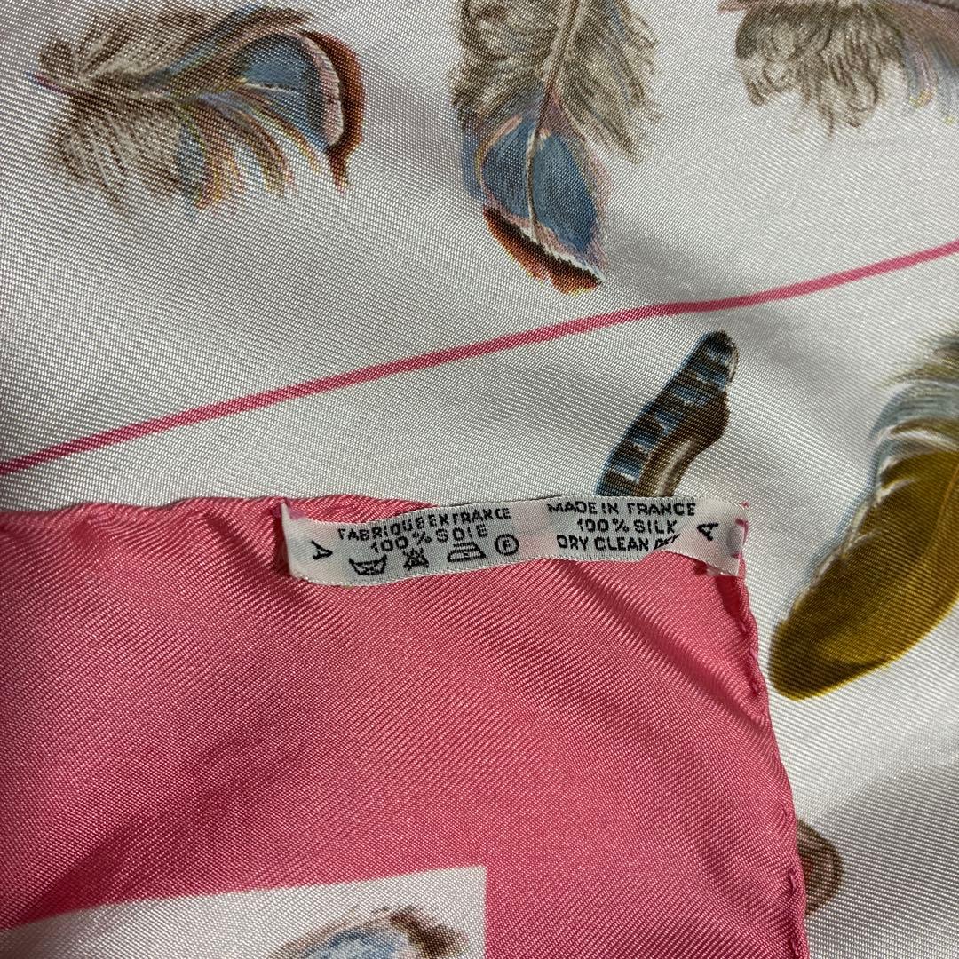 p*o様 HERMES エルメス　カレ90 PLUMES プリュム　羽　ヴィンテ