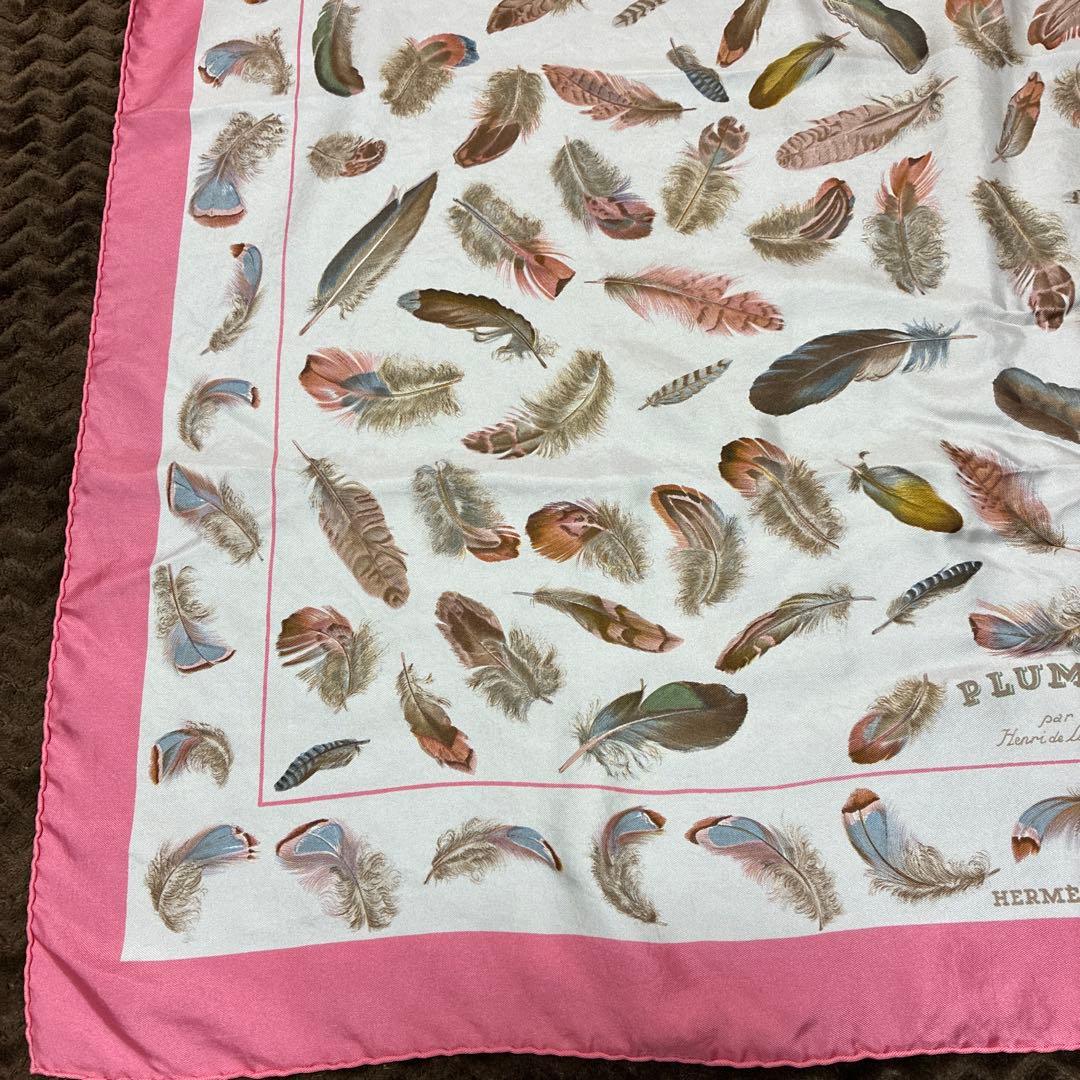 p*o様 HERMES エルメス　カレ90 PLUMES プリュム　羽　ヴィンテ