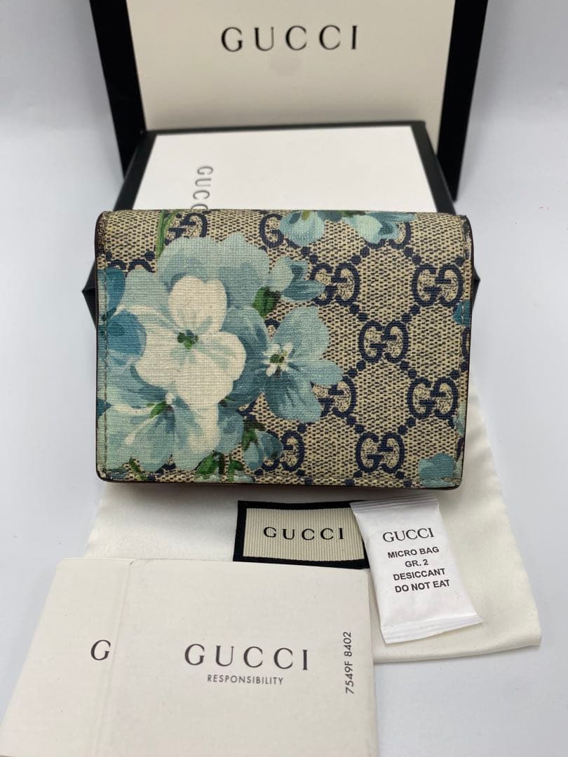 ️ 美品‼️グッチGUCCI 財布　二つ折り財布　GGキャンバス　花