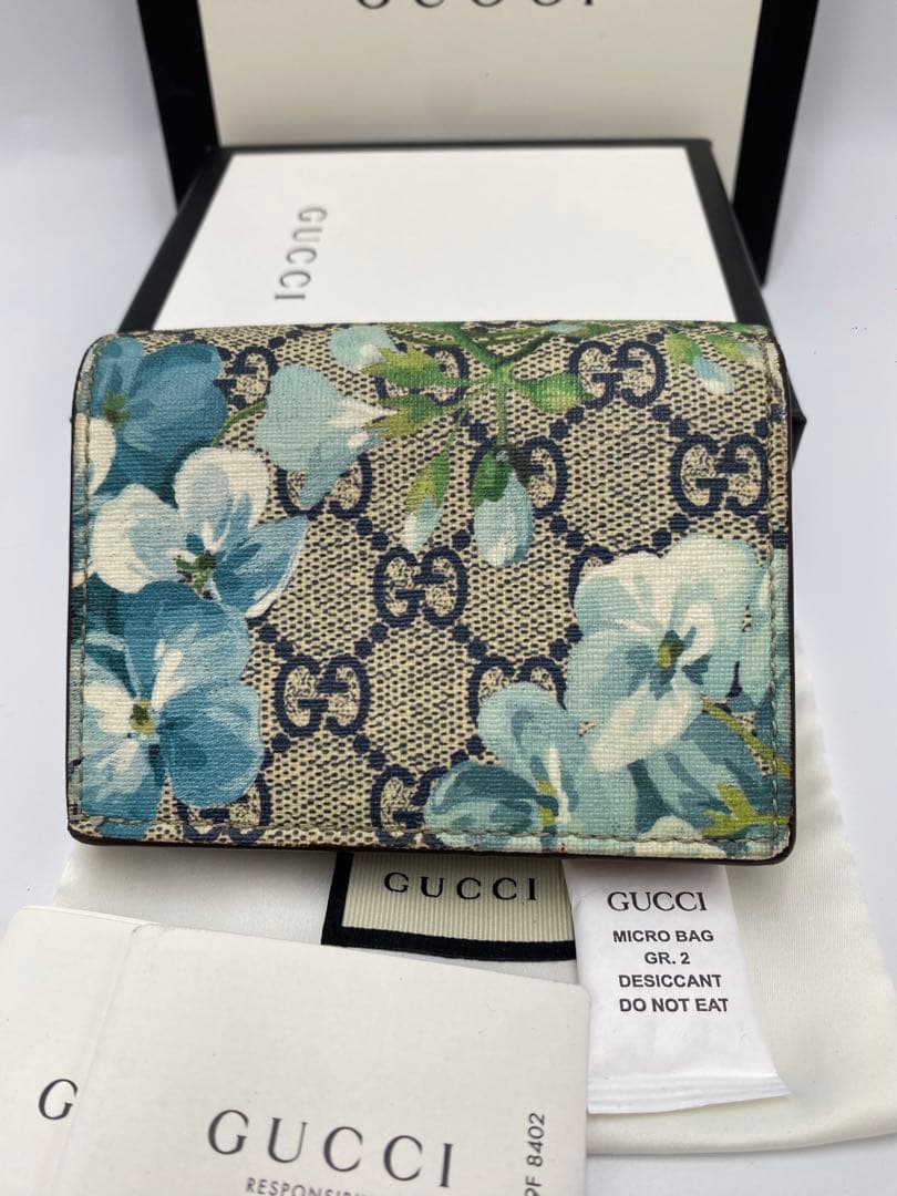 ️ 美品‼️グッチGUCCI 財布　二つ折り財布　GGキャンバス　花