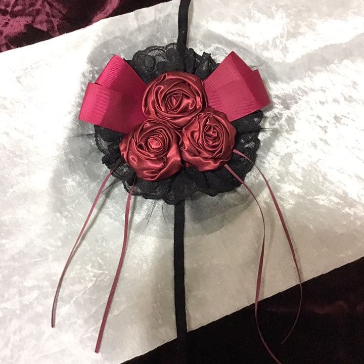 赤薔薇の円形ヘッドドレス