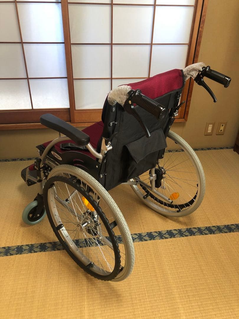 ケアテックジャパン　自走式車椅子　CA-15SU