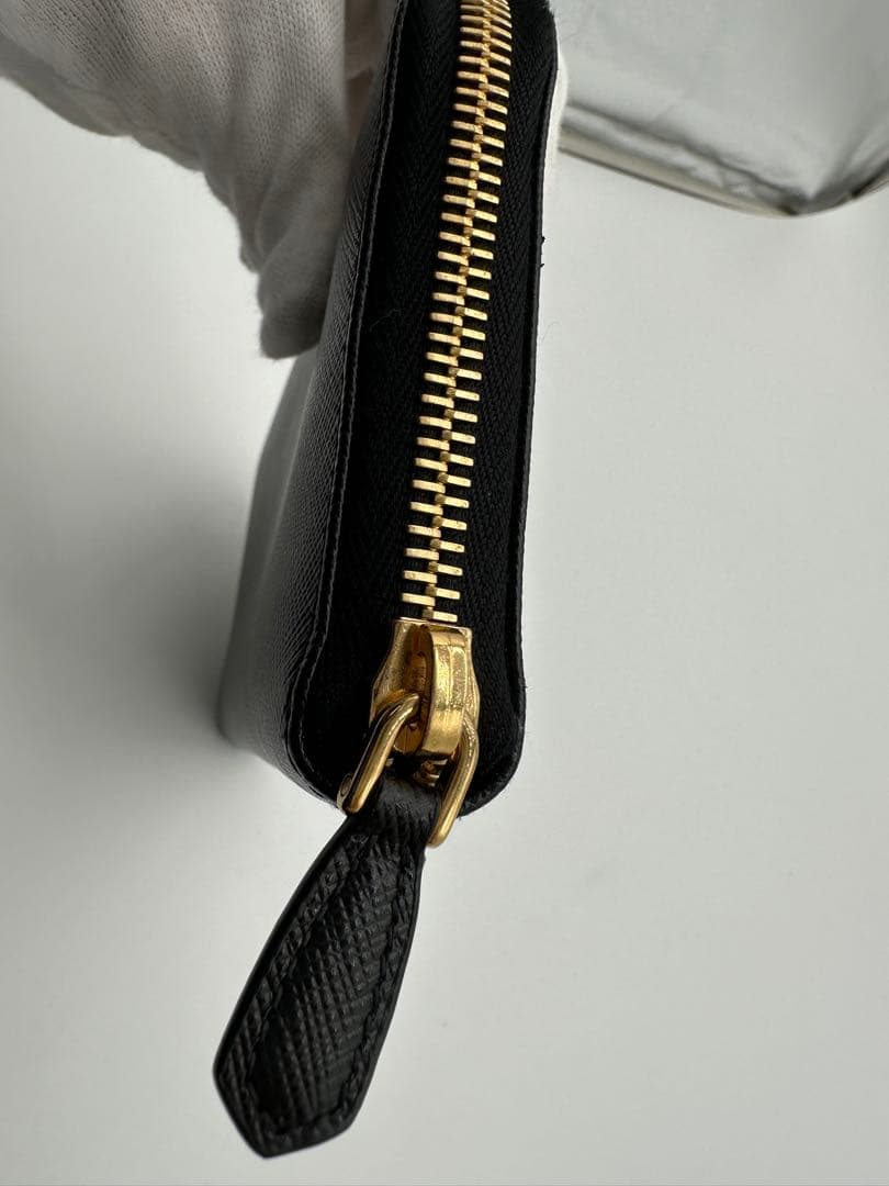 激安！超美品　PRADA ブラック 長財布 サフィアーノレザー