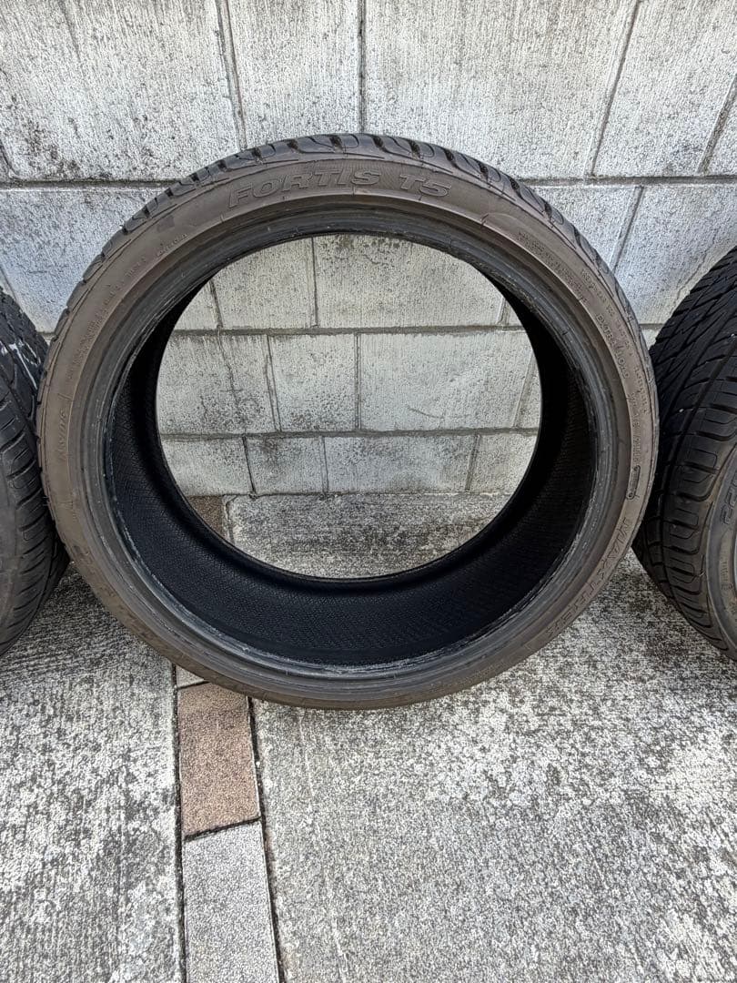 バリ山MAXTREX FORTIS T5 225/35ZR20 95W XL