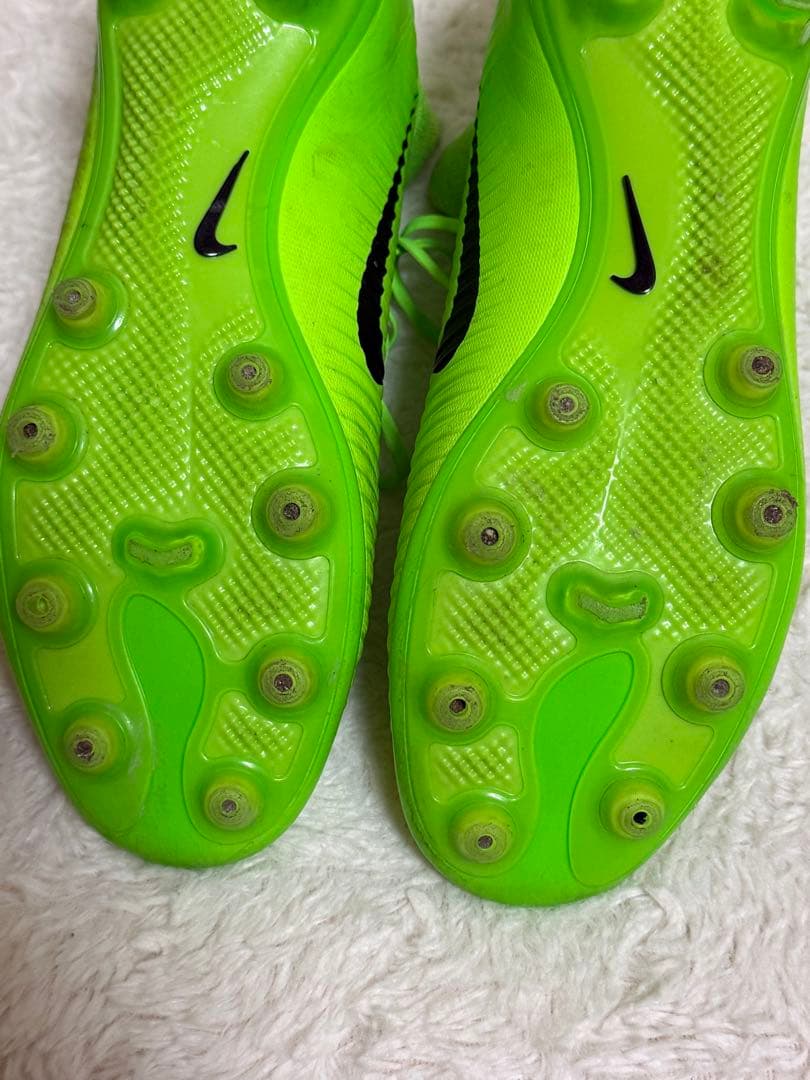Nike Mercurial ネオンイエロー サッカーシューズ