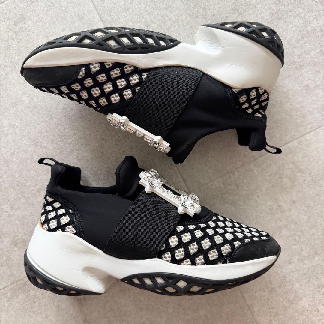 ロジェヴィヴィエ　スニーカー　クリスタルバックル　 黒　白　 37　厚底