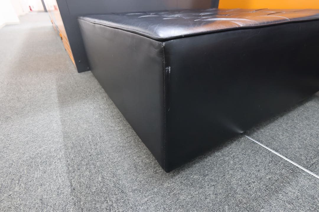 オットマン・スツール『Cassina』 [送料込み]