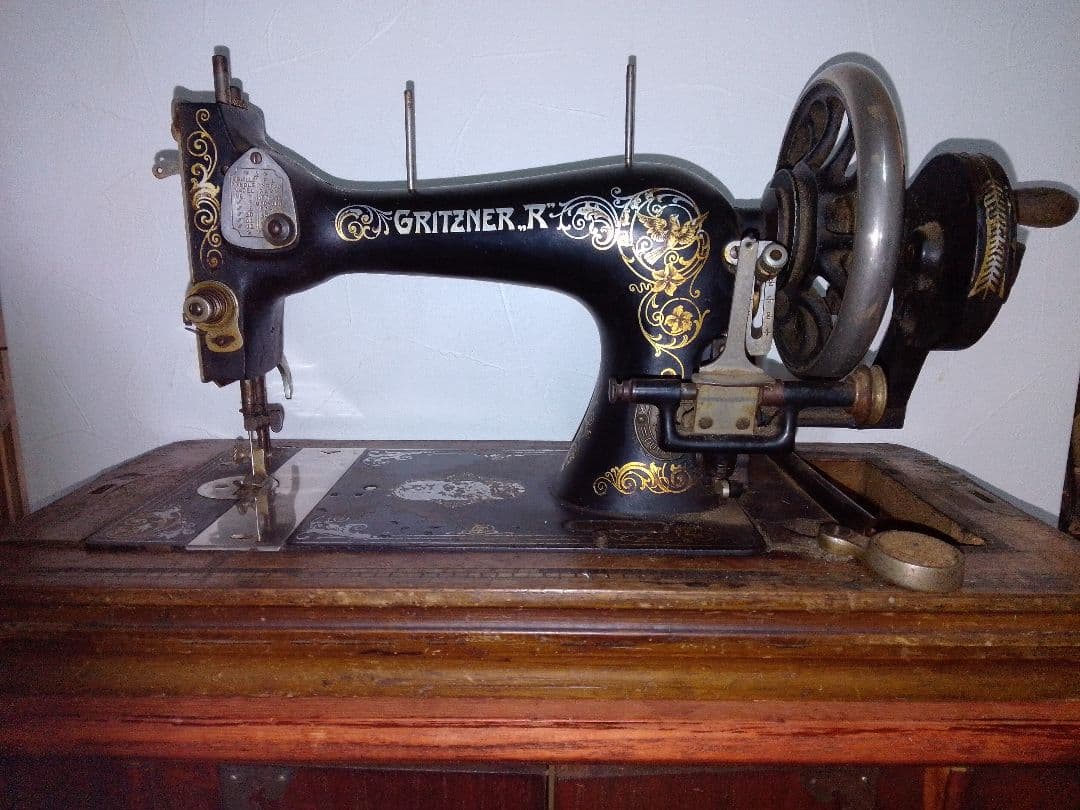 希少 ドイツ GRITZNER グリッツナー手回しミシン アンティーク ミシン