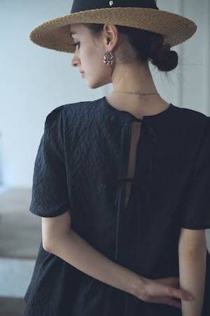 新品BlueleaブルレアSilky jacquard balloon tops