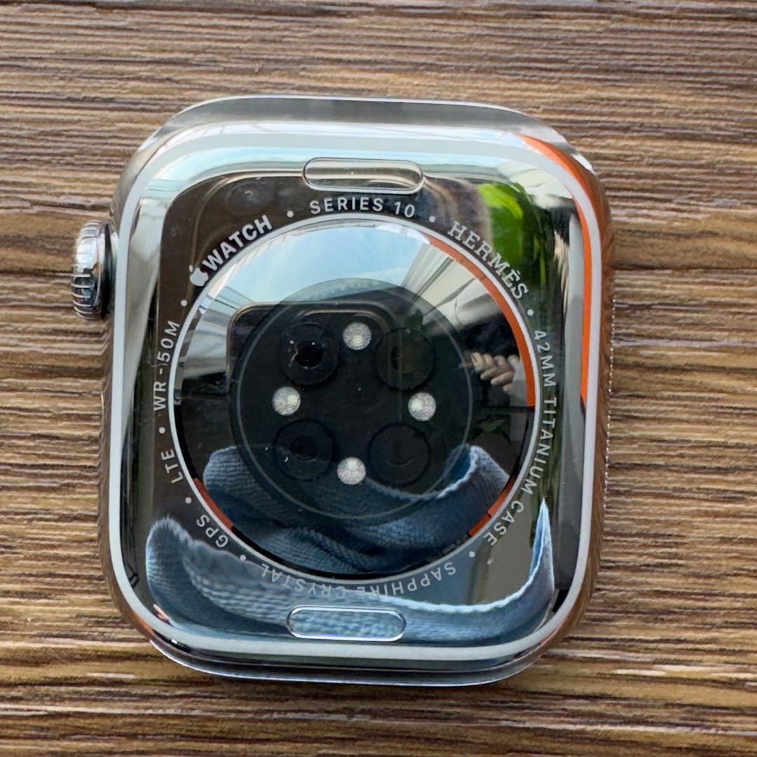 2710 最新機種　Apple Watch エルメス　シリーズ10 シルバー