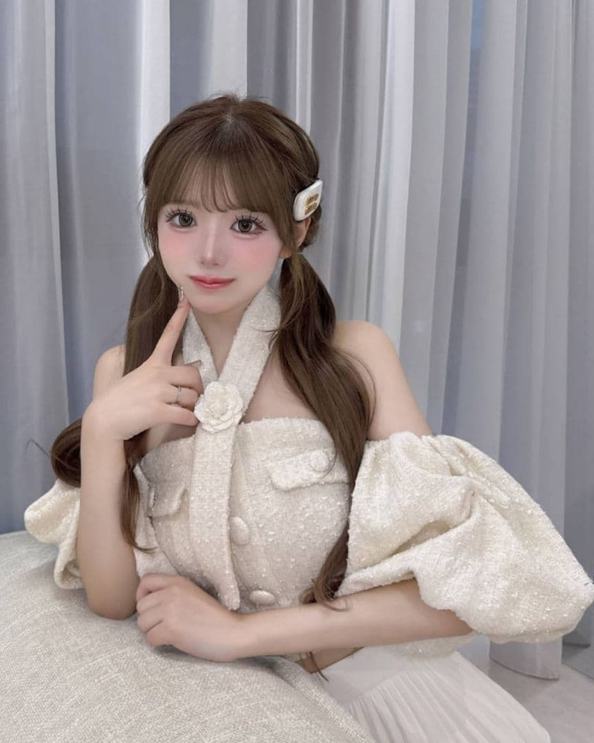 Darich ♡ ホルターネックオフショルツイードトップス ホワイト オフショル