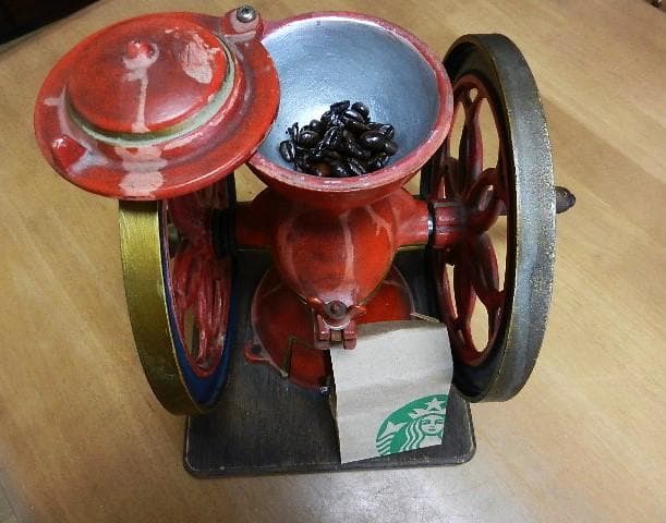 ブラジル製の希少なビンテージ手動式動輪コーヒーミル