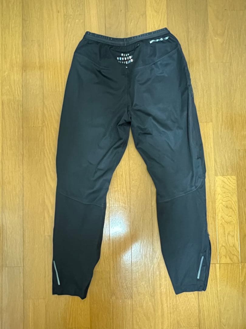 Nike Running Division ブラック