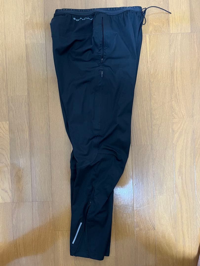 Nike Running Division ブラック