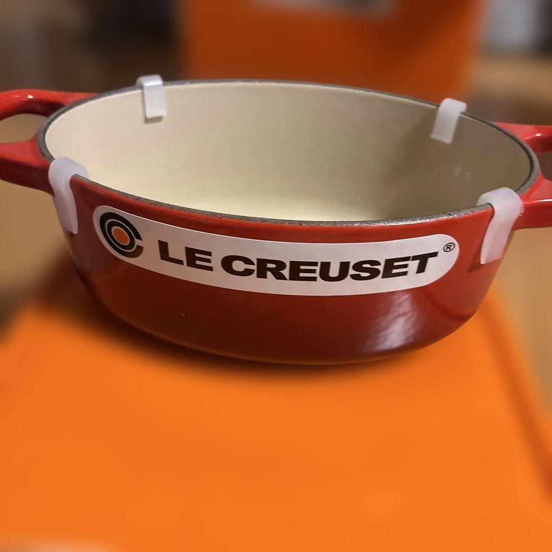 LE CREUSET 赤 オーバル型両手鍋 17cm