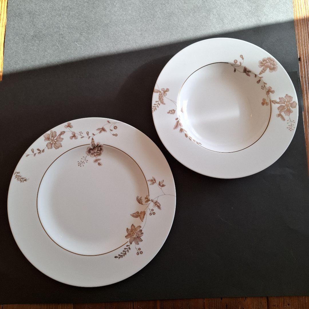 【お値下げしました】Villeroy & Boch ゴールデンガーデン2枚セット