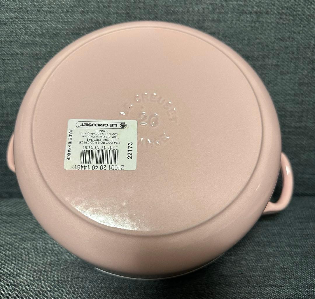 未使用品　ル・クルーゼ　ココットロンド シフォンピンク 20cm
