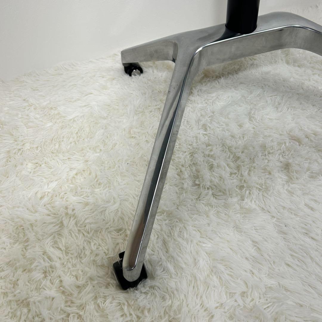 【極美品】オカムラ　昇降テーブル　手動昇降デスク　ライズフィットⅢ　そら豆形