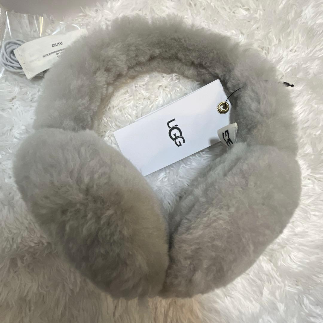 【太陽とツキ 】UGG アグ　イヤーマフ　耳当て　グレー　ボア　ロゴ