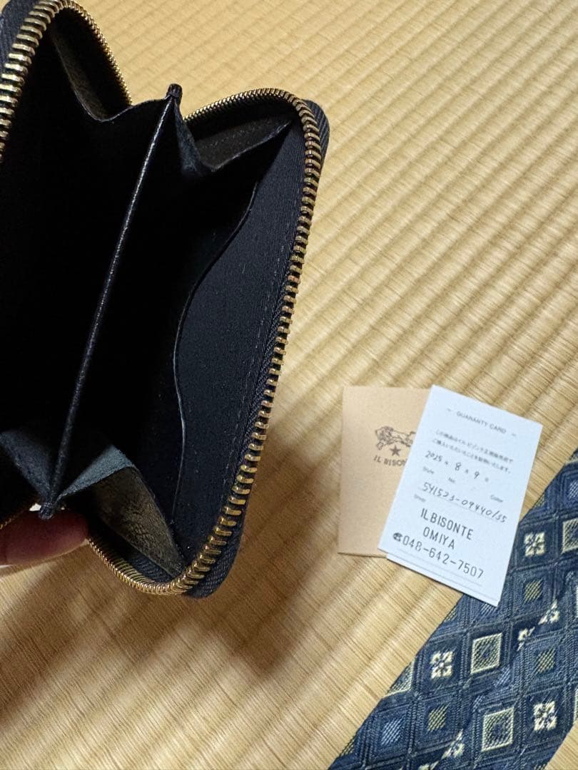 イルビゾンテ　二つ折り財布　黒　新品・未使用