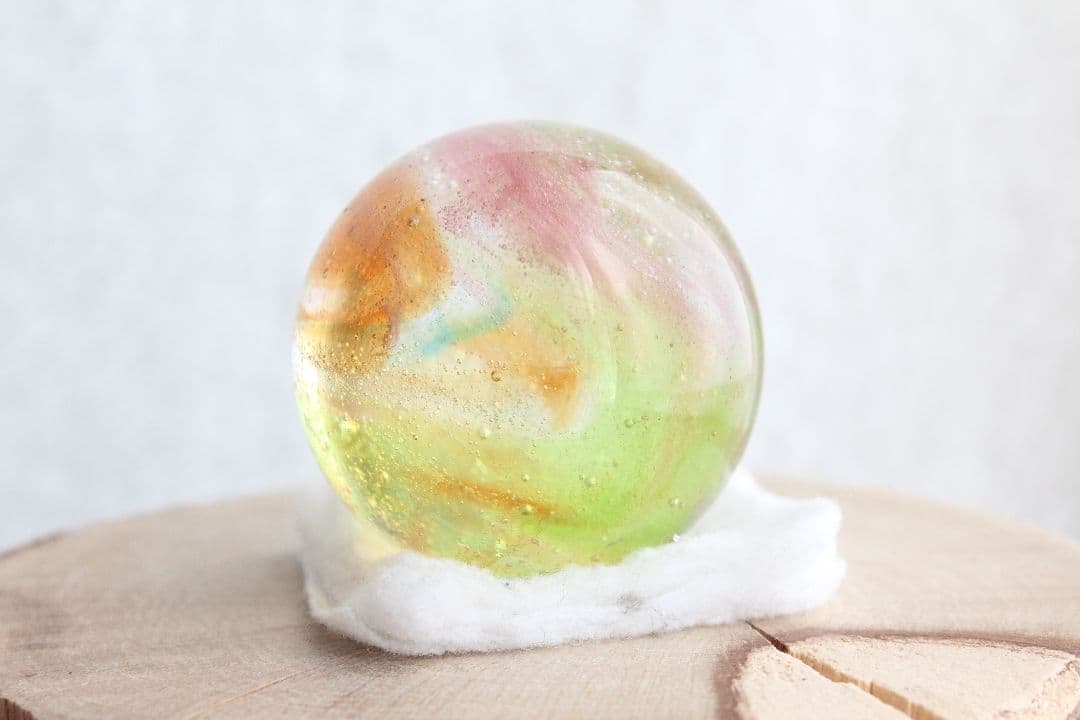 シエラネバダ産アンダラクリスタル　スフィア　マルチカラー（ピンク・グリーン）