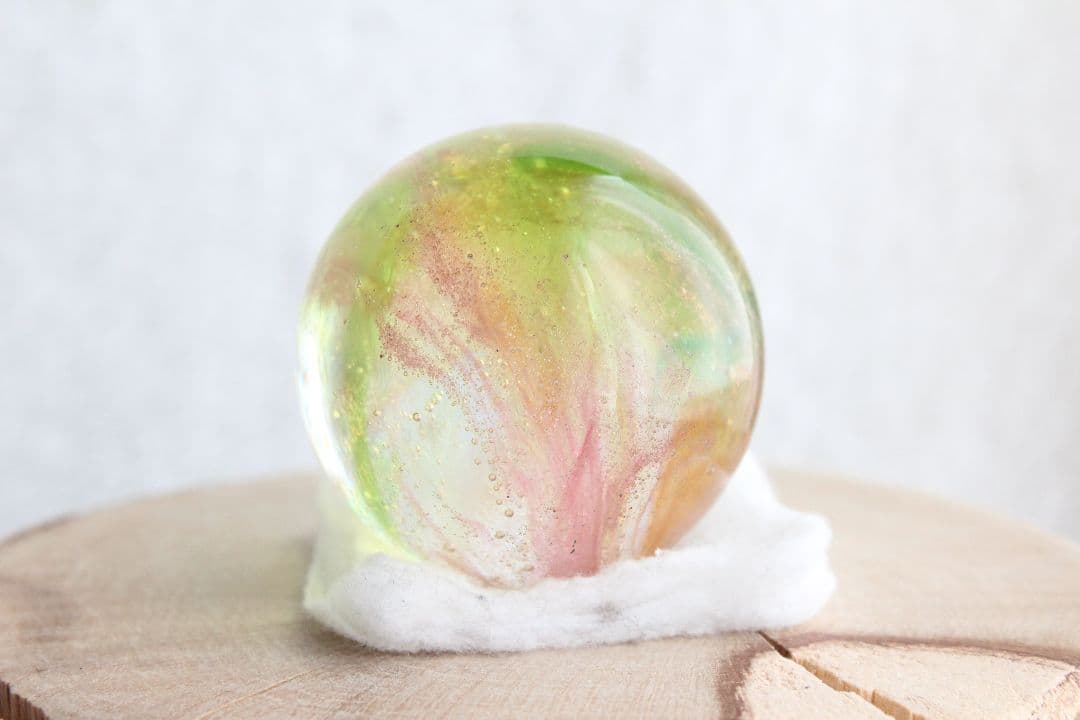 シエラネバダ産アンダラクリスタル　スフィア　マルチカラー（ピンク・グリーン）