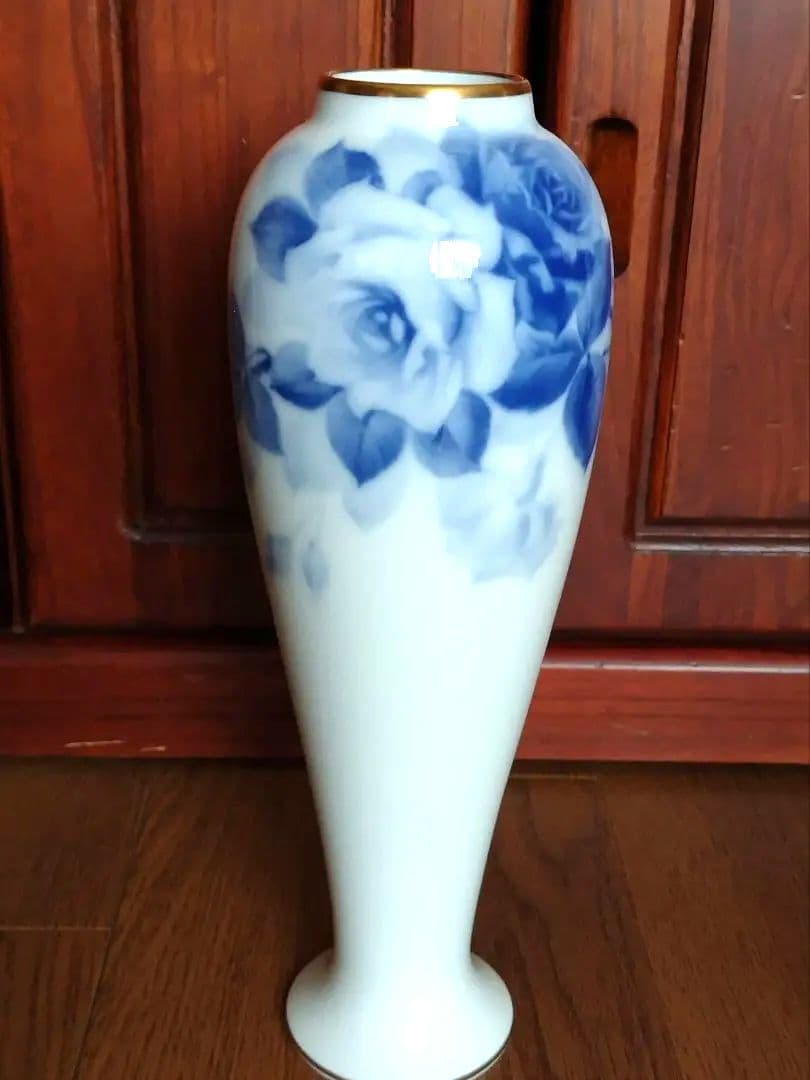 大倉陶園 金彩 ブルーローズ 317mm 花器