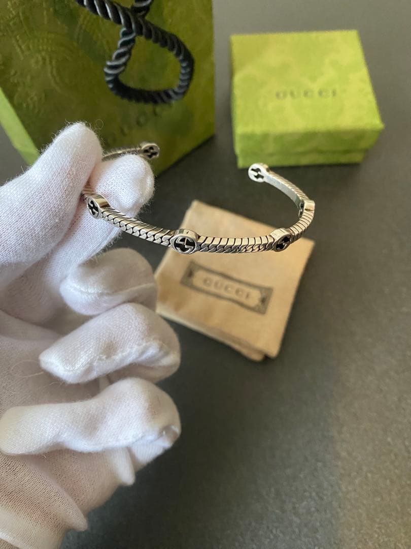 【正規品⭕️】GUCCI グッチ　インターロッキングGバングル　ブレスレット