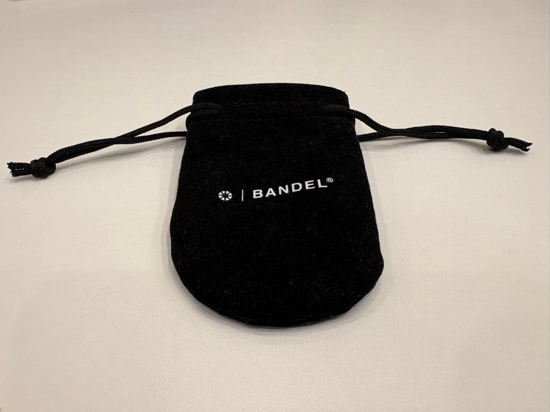 BANDEL チタン製オープンバングル ゴールド