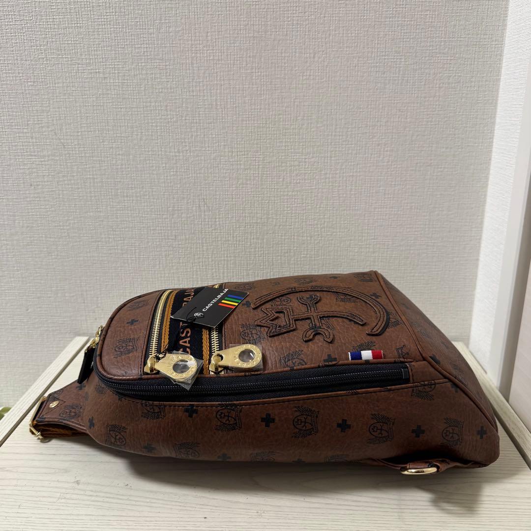 【新品同様】カステルバジャック PLAGE プラージュ ボディバッグ チョコ