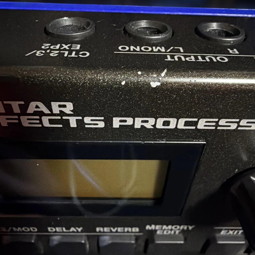 ギター BOSS GT-1