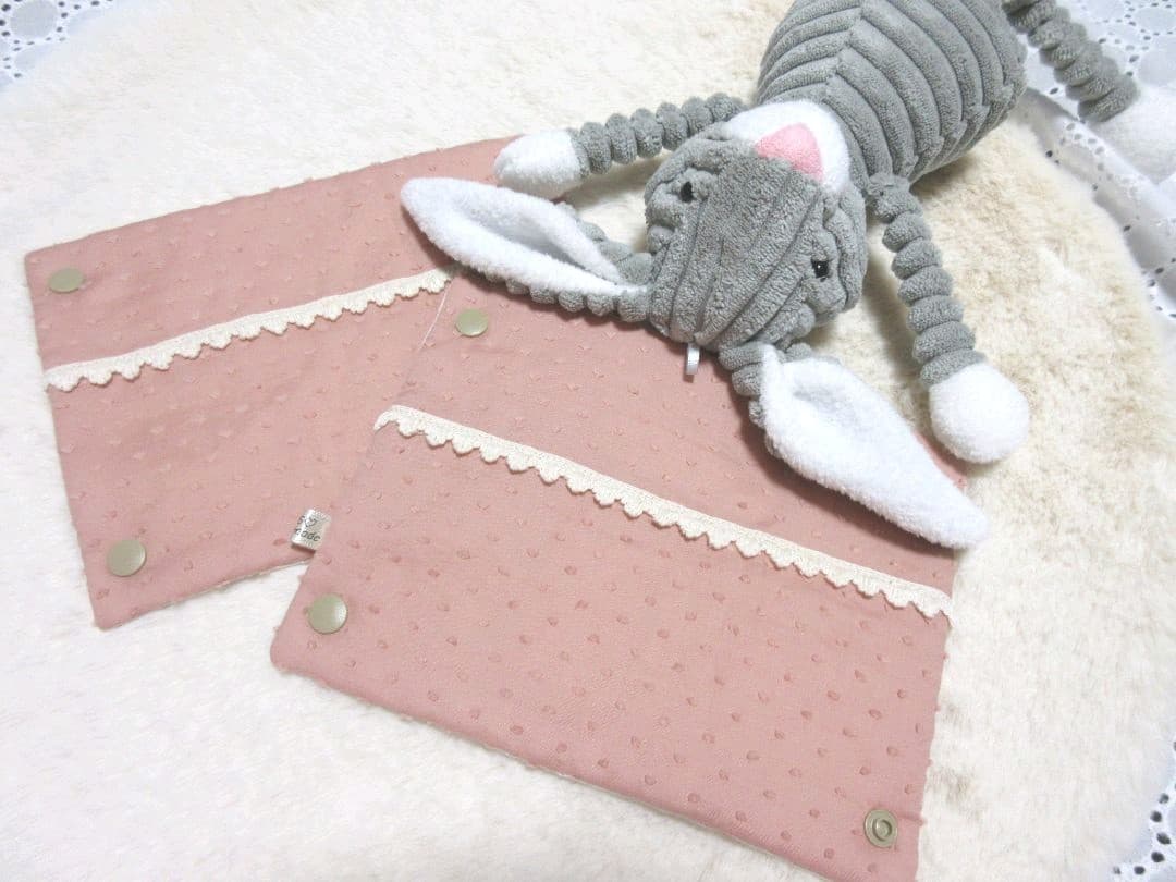 お値下げ☺︎‬抱っこ紐 よだれカバー ドットミニヨン⚮̈﻿