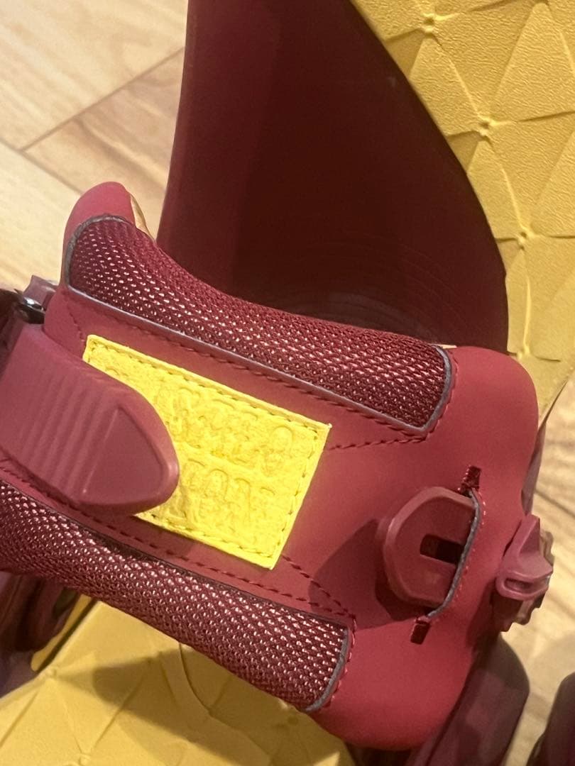 送込 salomon district サイズM