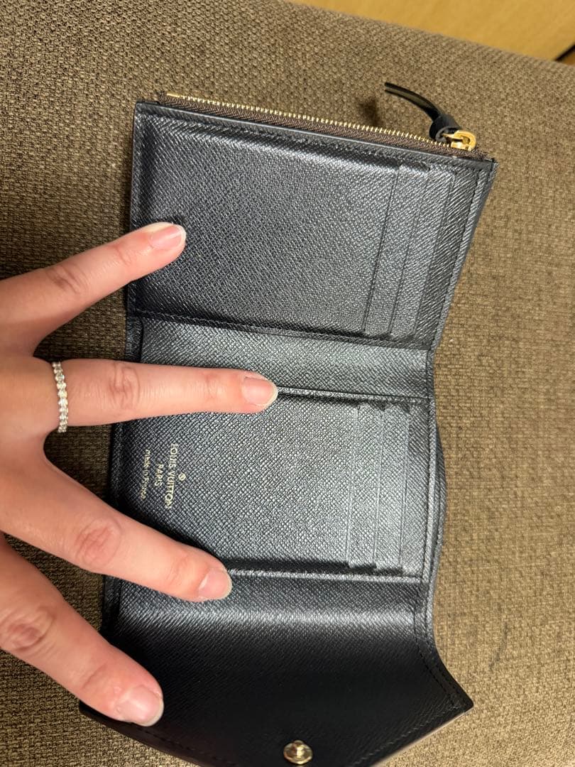 ルイ・ヴィトン財布　ポルトフォイユ・ヴィクトリーヌ