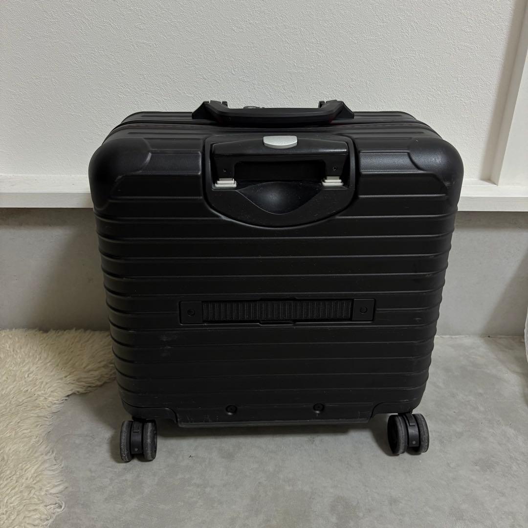 リモワ ポルシェ ウルトラライト PTS 27L 4輪 TSAロック 機内持込み
