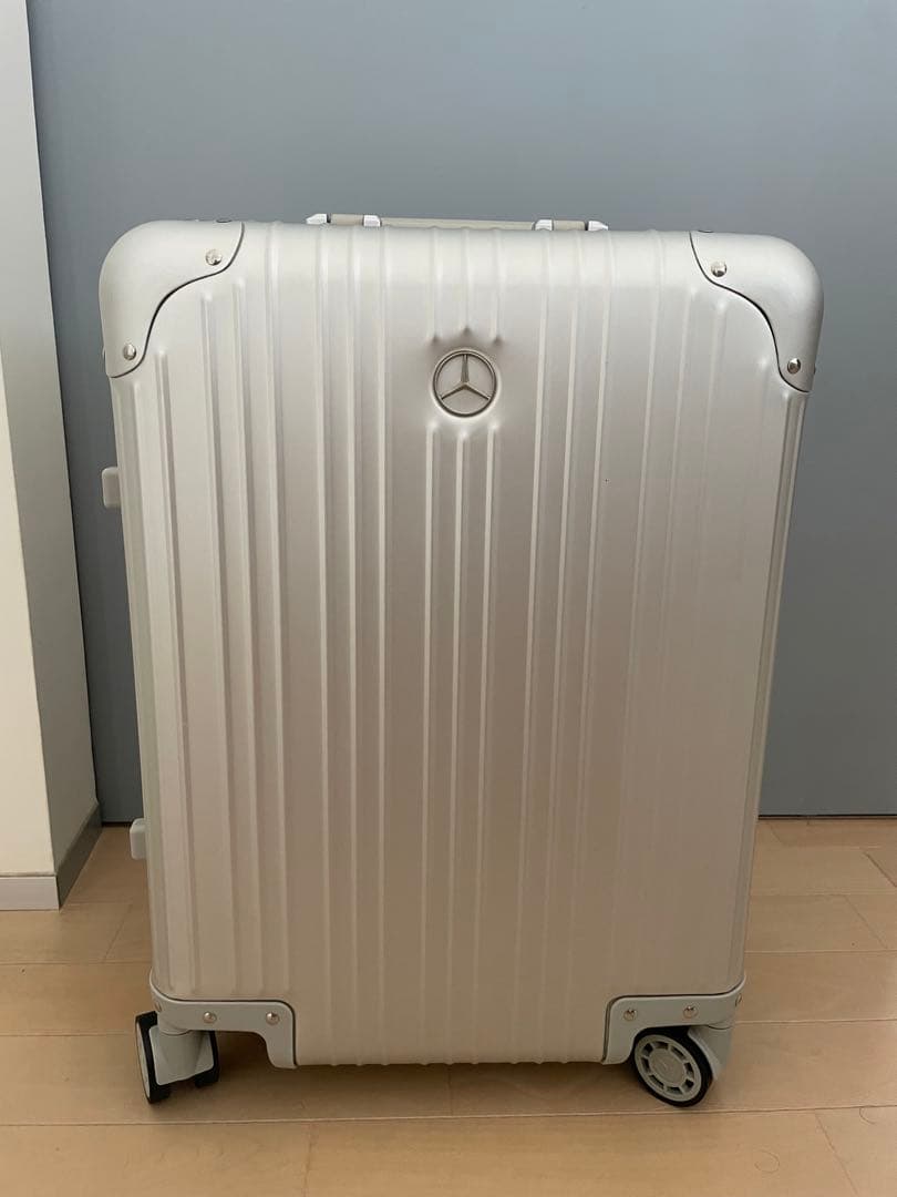 【美品/新品未使用】【非売品】メルセデスベンツ　アルミスーツケース32L