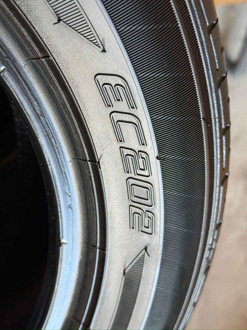 タイヤ・ホイール (548)185/60R15 DUNLOP EC202