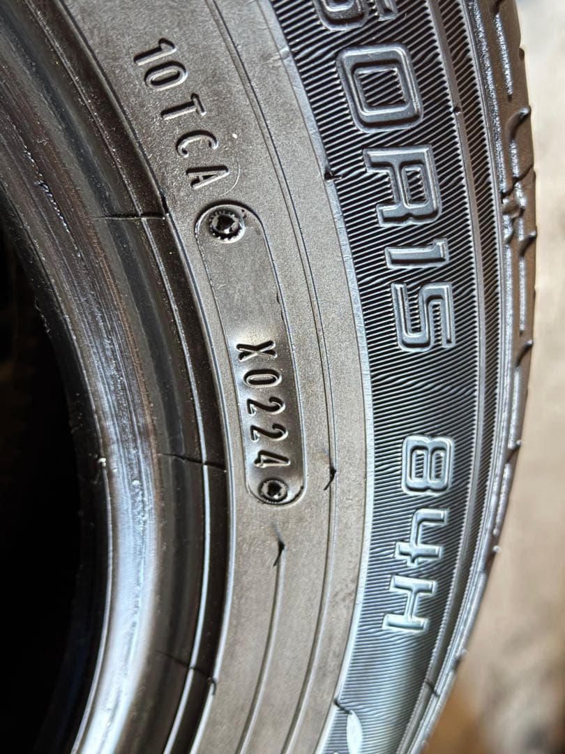 タイヤ・ホイール (548)185/60R15 DUNLOP EC202