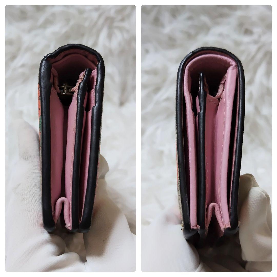 レア美品✨グッチ◇いちごプリントスプリーム二つ折り財布　ゴールド金具ピンクレザー