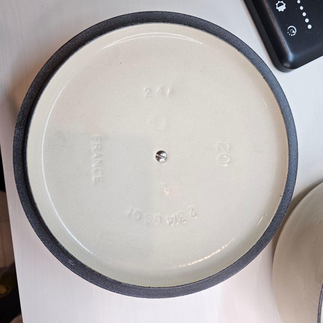 LE CREUSET ル・クルーゼ 限定カラー メレンゲ 両手鍋 20cm