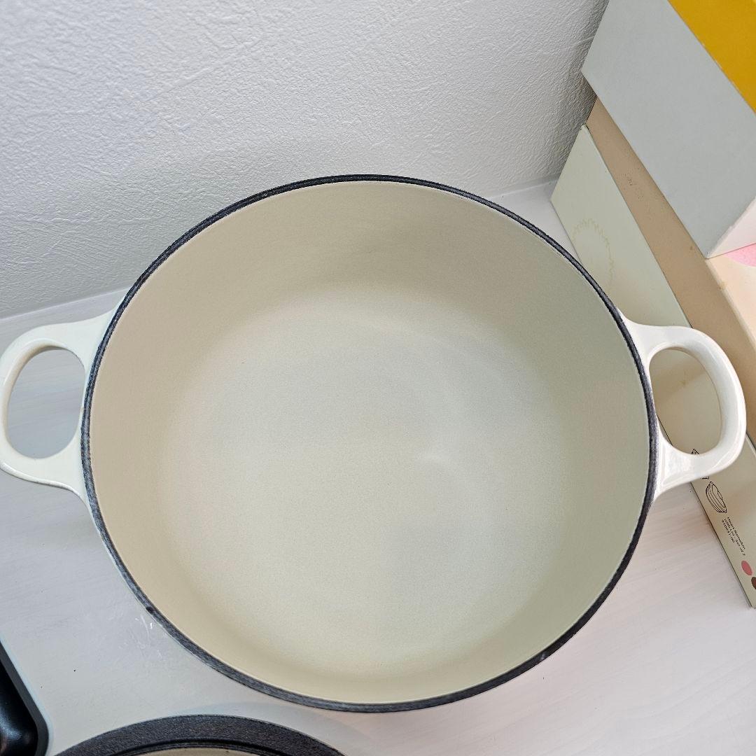 LE CREUSET ル・クルーゼ 限定カラー メレンゲ 両手鍋 20cm