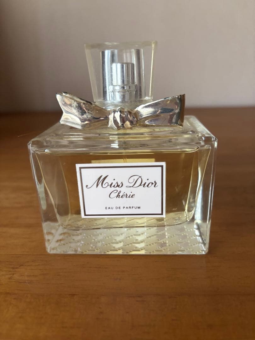 ミス・ディオール シェリ Eau de Parfum 100ml