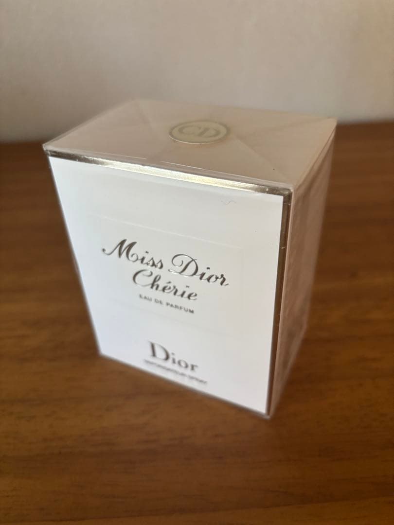 ミス・ディオール シェリ Eau de Parfum 100ml