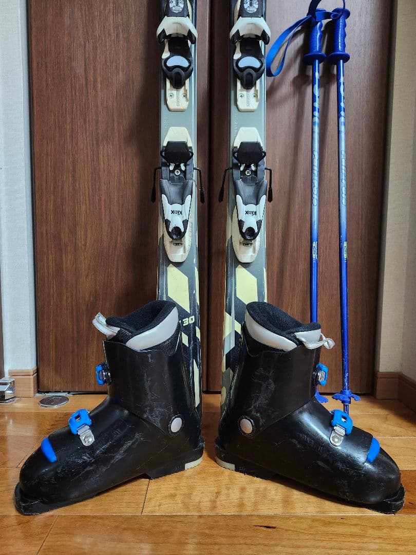 子供用スキーセット　スキー板　130cm　 ブーツ　22cm　ストック80cm
