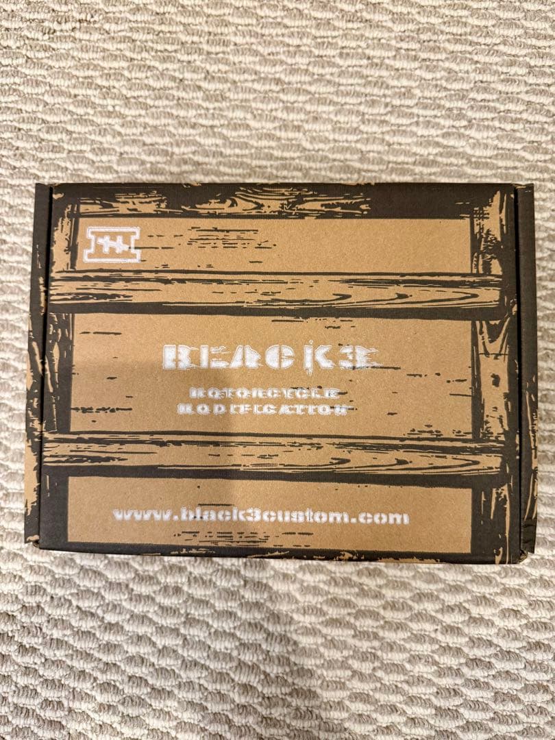 美品　ハーレー汎用　B3カーボンミラー　フォージド・ブルー