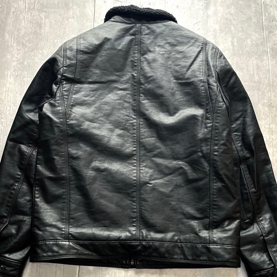 希少極美品　襟ボア　LEVI’Sフェイクレザージャケット トラッカージャケット