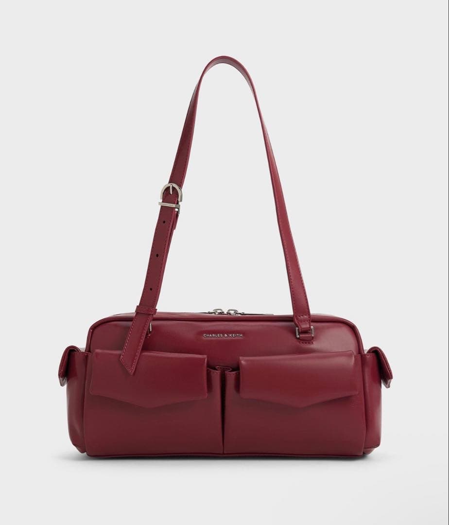 【新品未使用】Charles&Keithマルチポケットショルダーバッグボルドー
