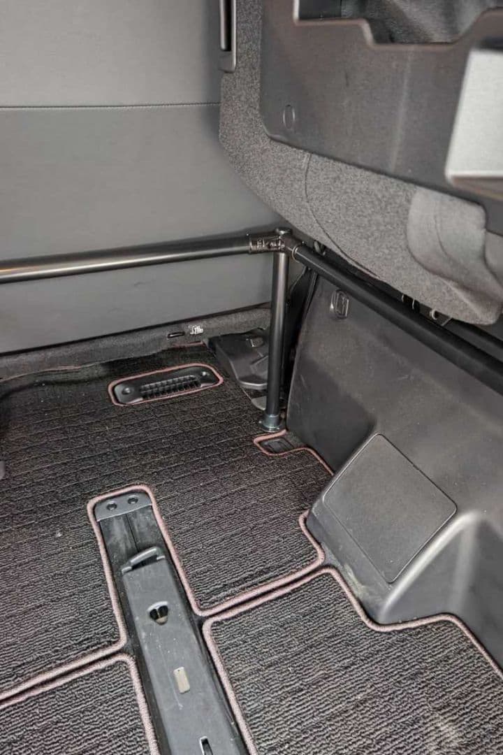 デリカ D5 ベッドキット　パイプのみ　アウトドア　整理　収納　　　車中泊