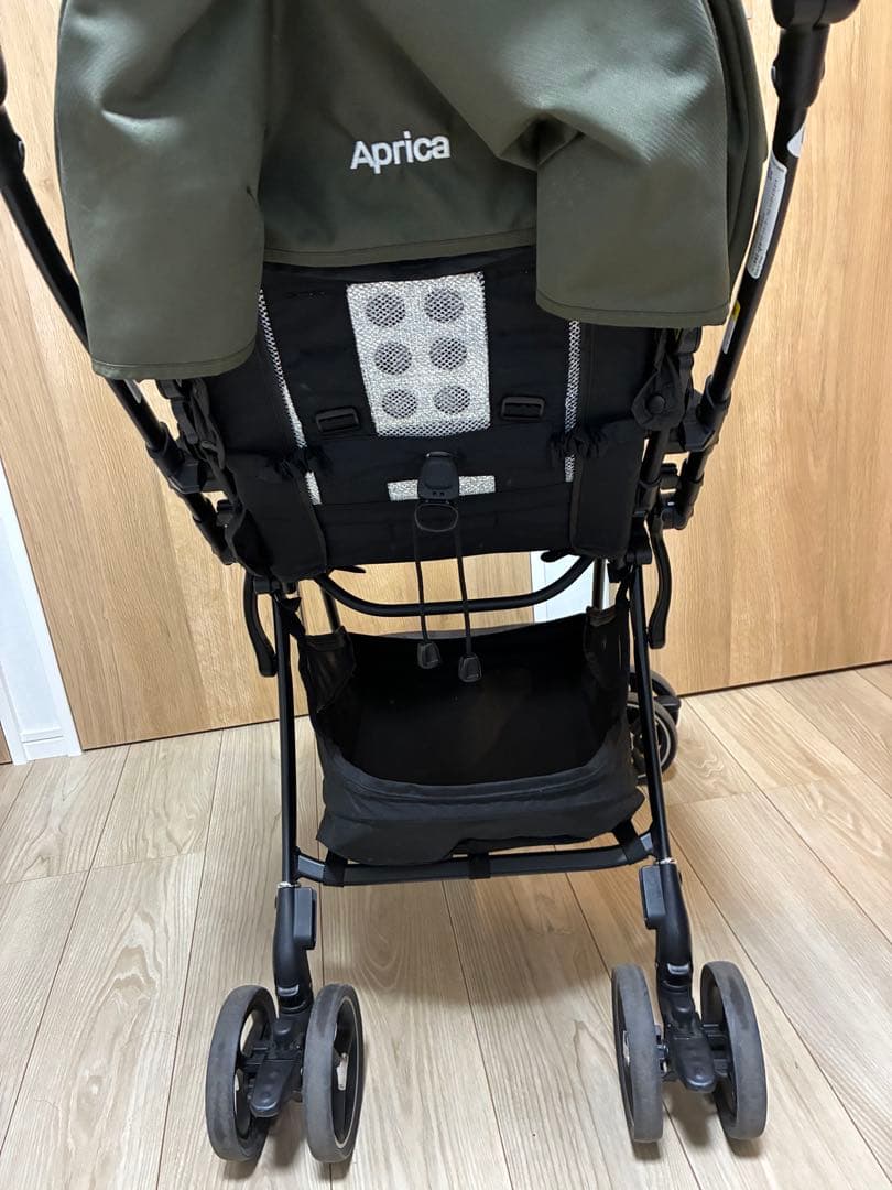 美品 Aprica ラクーナビッテクッション　2021年モデル