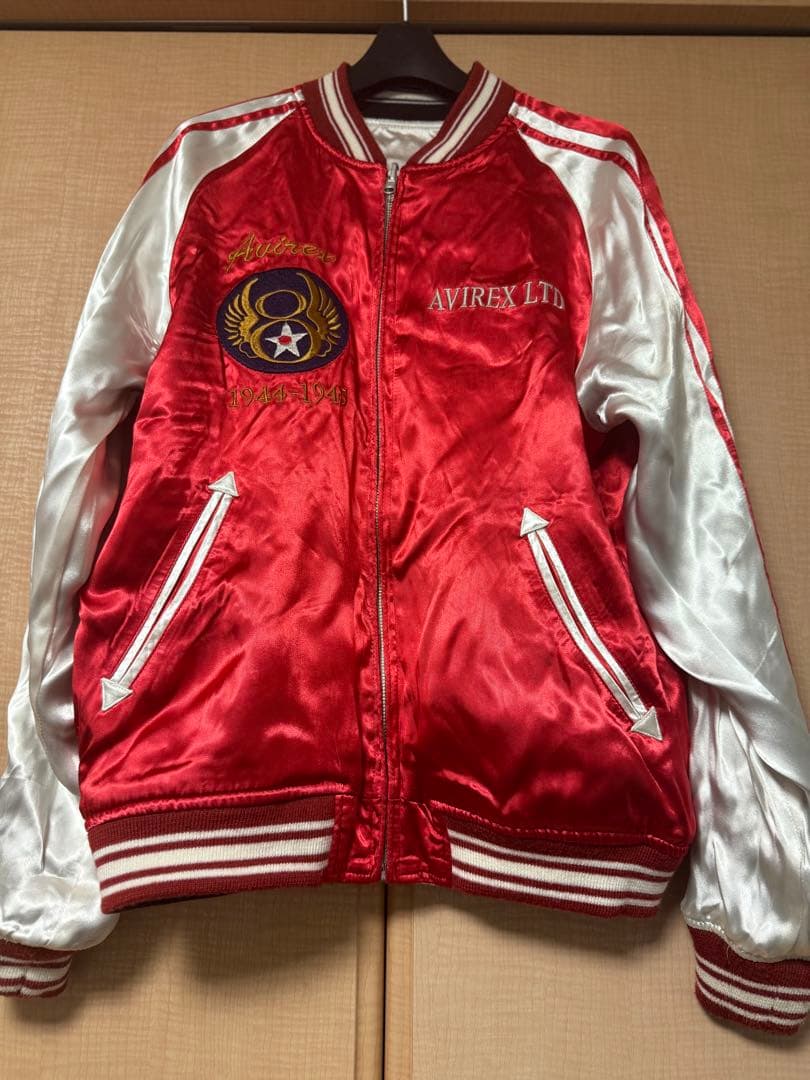 来*々様 週末セール◆美品◆正規品◆AVIREXリバーシブルスカジャン赤&黒